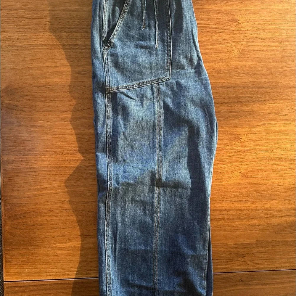 Pilcro by Anthropologie Wide Leg Cropped Jeans- size 30 - Picture 2 of 9